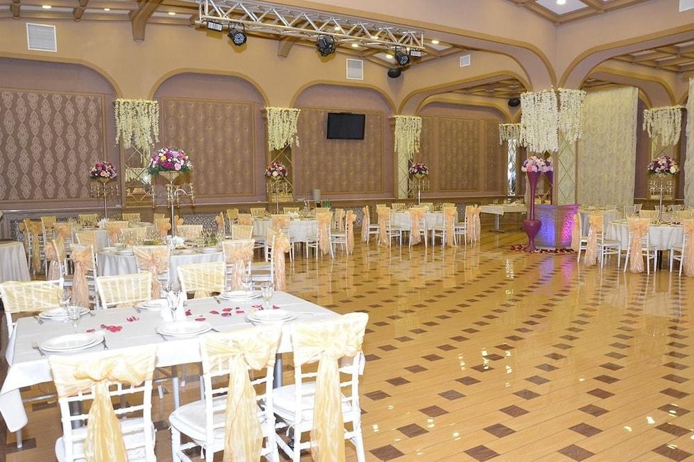 Astoria Hotel Баку Экстерьер фото