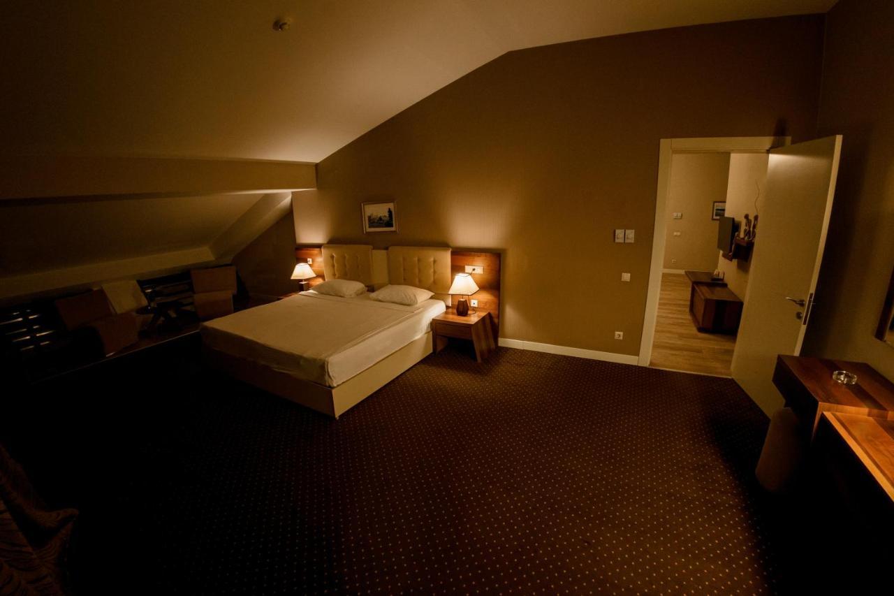 Astoria Hotel Баку Экстерьер фото